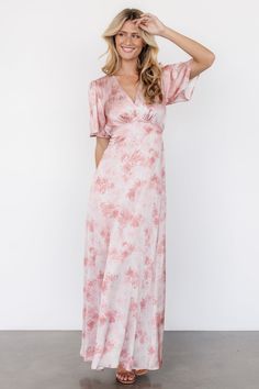 Look and feel beautiful with our Carmen Maxi Dress Blush Floral. The romantic style and dainty floral print of this dress make it a perfect pick for your next event. Cocktail Jumpsuit, Destination Dress, Baltic Born, Romper Outfit, Pink Floral Print, Chiffon Material, Pink Floral Dress, Velvet Fashion, Feel Beautiful