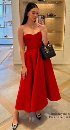 Evening Dress Outfit, Dress Trending, Long Ball Gown, Grooming Tips, Ball Gowns Evening, Gala Dresses, Tube Dress, Dress Party