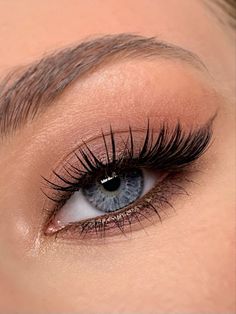 Natural Prom Makeup, Prom Eye Makeup, Formal Makeup, Eye Makeup Pictures, Smink Inspiration, Braut Make-up, Evening Makeup, Makeup Eye Looks, Nude Makeup