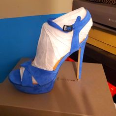 Brand New Beautiful Stiletto Open Toe High Heel Sandal Platform 5 " Gorgeous Royal Blue New In Box High Heel Sandals Platform, Open Toe High Heels, Sandal Platform, Halston Heritage, Heel Sandal, High Heel Sandals, High Heel, Shoes Women Heels, Open Toe