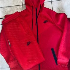 *Never Worn *No Returns Or Exchanges *Runs Big Recommend Downsizing For Women Breathable Material Cheap Red Windbreaker For Fall, Nike Tech Red, Red Nike Tech, Nike Tech Joggers, Baddie Aesthetic, Red Nike, Nike Tech, Jogger Set, Christmas List