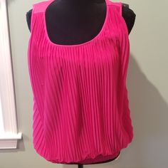 Ann Taylor Shirt Beautiful And Fancy Sleeveless Blouse For Night Out In Spring, Trendy Sleeveless Blouse For Spring, Casual Sleeveless Blouse For Night Out, Pink Sleeveless Blouse For Night Out, Ann Taylor, Colorful Shirts, Womens Tops, Pink, Women Shopping