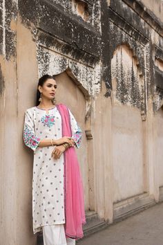 Nishat Linen KPE23-06 Eid Al Fitr Summer Nishat Linen, Eid Al Fitr, Suit Fabric, Pakistani Outfits, Dress Ideas, Photography, Fabric, Dresses, Clothes