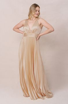 Model: Sydney; Size: 10; Color: Honey Beige Maximalist Bride, Satin Pleated Dress, Pleated Satin Dress, Gold Bridesmaid Dresses, Bride Look, Satin Dress, Bra Cups, Dress Backs, Pleated Dress