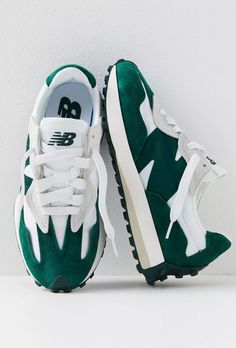 Julia Marie, Green New Balance, Surreal Images, Ladies Sandals, Balance Sneakers, Very Interesting, New Balance Sneakers