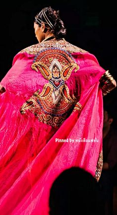 Anamika Khanna : India. Photo by Naina.co. Design Lehenga, Ethnic Lehenga, Dupatta Draping, Lehenga Dupatta, Ethnic Suit, Lifestyle Branding, Lehenga Design, High Fashion Runway