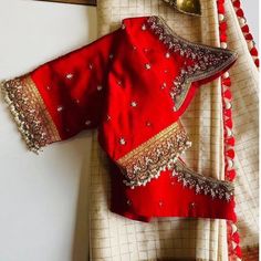 Saree Blouse Neck Designs, Wedding Saree Blouse Designs, New Blouse Designs, Sari Blouse Designs, Wedding Blouse Designs, Saree Blouse Patterns, Silk Saree Blouse Designs, Ladies Blouse Designs, Simple Blouse Designs