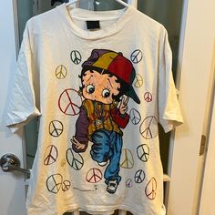 Vintage 1993 Xl Single Stitch Betty Boop Double Sided T Shirt. Small Holes On Back Of Vintage T See Photo Betty Boop Shirt, Betty Boop T Shirt, Quarter Zip Fleece, Betty Boop, Vintage Tops, Tshirt Colors, Cool Girl, Baby Onesies, Colorful Shirts