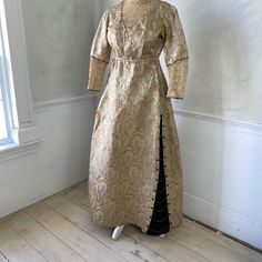 As much as we adore our t-shirts, we still have a great appreciation for a lovely Victorian dress like this one. The main body is woven silk and the bodice is boned with steel bones and there is a curious mesh panel above the bodice. It may have been added on later, or for modesty. We love this piece and think it has a fascinating story to tell! 1900 Dress, Women Silk Dress, Velvet Accents, Dress Velvet, French Fabric, French Women, Historical Dresses, Vintage Textiles, Mesh Panel