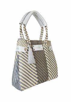 Latest Luxury Designers Crossbody Bags For Women | Buy Now Convertible Handbag, Black And White Bags, Handwoven Bag, Metallic Handbags, Sustainable Bag, Convertible Crossbody Bag, Unique Bags, Day Bag, Reusable Bags