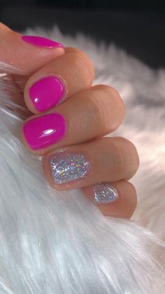 Jul 12, 2021 - This Pin was created by Pznailsroom on Pinterest. Gel semipermanente en uñas natural Natural Pink Nails, Kids Nail Designs, February Nails, Her Nails, Cute Gel Nails, Nails For Kids, Nails Polish, Pink Nail, Dipped Nails