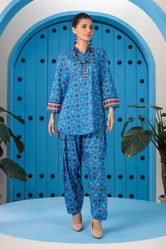 Bonanza Satrangi Rsr222p05 Blue Eid Prints 2022 Festive Blue Floral Print Sets, Light Blue Printed Long Sleeve Set, Traditional Sets With Digital Print For Workwear, Traditional Blue Sets With Digital Print, Traditional Digital Print Sets For Workwear, Traditional Digital Print Sets For Work, Unstitched Blue Lawn Suit For Summer, Light Blue Cotton Lawn Suit For Summer, Blue Long Sleeve Lawn Suit For Summer