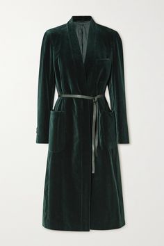 Purdey's 'Estate' evening coat exudes time-honored elegance. Made from plush 'Bottle Green' cotton-velvet, it has shawl lapels that complement the softness of the fabric and a skinny leather belt to keep it closed. Slip yours on over everything from dresses to minimalist tailoring. Velvet Coat Women, Dusk Summer, Color Moodboard, Angel Dresses, Olive Green Coat, Green Velvet Jacket, Evening Coat, Velvet Cardigan, Twill Coat