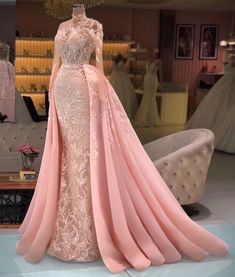 Pink Gown Elegant, Pink Gala Dress, Pink Long Gown, Dress Expensive, Wedding Dress Pink, High Neck Prom Dress, Detachable Skirt, Braut Make-up, Elegant Prom Dresses