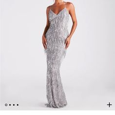 From Windsor. Size Small. Fits Me True To Size And I Am A 4/27”/34a. Lightly Padded With Adjustable Straps. Brand New With Tags, Never Worn. Retail $110. Formal Sequin Dress, Gold Homecoming Dress, Floral Homecoming Dresses, Black Ball Gown, Fitted Prom Dresses, Mermaid Style Dress, Prom Dresses With Pockets, Floral Dresses Short, Long Midi Dress