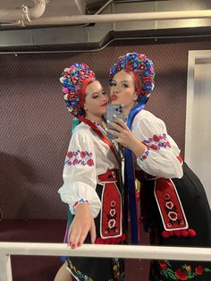 Ukrainian Dance Costumes, Ukrainian Outfit Casual, Ukrainian Dance Aesthetic, Folk Dance Aesthetic, Slavic Girl Aesthetic, Ukrainian Dance, Slavic Fashion, Dancer Tattoo, Ukraine Aesthetic