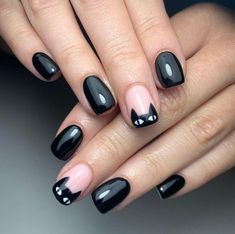 Gel Nail Designs Black, Fern Nails, Goth Nails Short, Goth Short Nails, Very Easy Nail Art, Mail Inspo, Halloween Nails Easy