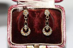 Vintage Circa 1980s 14k Gold Natural Diamond Decorated Drop Earring In very good condition. Total weight is 3.2 grams. Totally is diamond 0.30 ct. The diamond is has H-I color and vs-s1-s2 clarity. Please contact for any questions. Vintage Hallmarked Diamond Earrings, Hallmarked Vintage Diamond Earrings, Vintage Yellow Gold Round Diamond Earrings, Vintage Yellow Gold Diamond Earrings For Pierced Ears, Vintage Yellow Gold Diamond Earrings With 17 Jewels, Vintage Hallmarked Yellow Gold Diamond Earrings, Vintage Yellow Gold Diamond Earrings, Vintage Yellow Gold Diamond Earrings With Accents, Vintage 14k Gold Diamond Earrings Gift