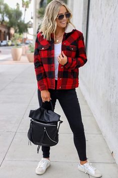 Red And Black Flannel Outfit, Check Jacket Outfit, Flannel Outfits Fall, Buffalo Jacket, Buffalo Plaid Jacket, Shacket Outfit, Plaid Shirt Outfits, Fall Fashion Coats, Red And Black Flannel