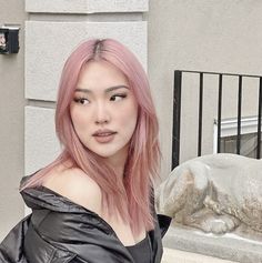 vipers and virtuosos by sav r. miller Pink Hair On Pale Skin, Light Pink Hair, Layer Cut, Pink Hair Dye, 2024 Nails, Wig Ideas, Hair Color Streaks, Hairstyle Inspo