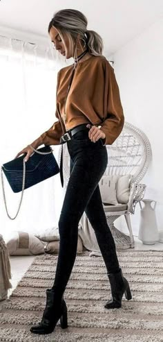 Slides Outfit, Booties Outfit, Stunning Outfits, Fall Winter Style, Casual Fall Outfits, Looks Style, Fall Winter Fashion, Inspired Outfits, Fall Style