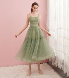 Pretty Tulle skirt Backless Formal Dresses, Green Evening Dress, Green Homecoming Dresses, Green Tulle, Mori Fashion, Tulle Homecoming Dress, Graduation Dresses, Short Prom Dress, Short Prom