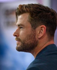 Chris Hemsworth Hair, Ginger Hair Men, Ryan Phillippe, Selma Blair, Beard Hairstyle