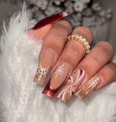 Cute Christmas Acrylic Nails Coffin, Coffin Winter Nail Ideas, Winter Nail Inspo Acrylic, Long Acrylic Nails Christmas, Gingerbread Nails Christmas, Ornament Nails Design, Christmas Nails Square Long, Christmas Acrylic Nails Coffin, Red And Gold Nails Christmas