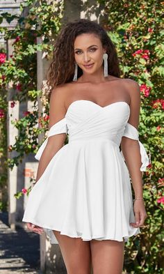 Short a-line off the shoulder party dress with sweetheart neckline. Cute Hoco Dresses, Junior Party Dresses, Bachelorette Party Dress, Dress Name, Mini Party Dress, Rehearsal Dinner Dresses, Fit And Flare Skirt, Short Party Dress, Rehearsal Dress