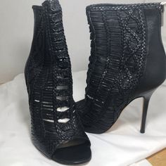 These Java Ankle Boot Are In A Very Good Conditions. There Are Visible Signs Of Used On Soles But No Signs Of Wear Or Scratches On The Leather. A Beautiful Braided Touches. 3 1/2” Heels Luxury Heels With Woven Leather And Round Toe, Chic Woven Leather Heels With Round Toe, Designer Woven Leather High Heels, Designer High Heels In Woven Leather, Designer High Heels With Woven Leather, Chic High Heels With Woven Leather, Designer Open Toe Boots With Reinforced Heel, Chic Leather Open Toe Booties, Leather Booties For Evening In Spring