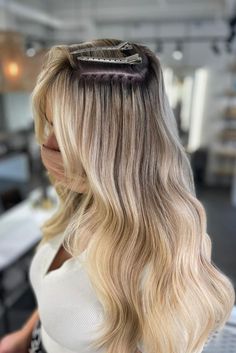 Natural Looking Hair Extensions, Micro Hair Extensions, Celebrity Hair Extensions, Hair Advertising, Micro Bead Hair Extensions, Micro Loop Hair Extensions, Micro Ring Hair Extensions