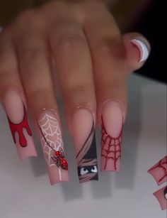 Medium Length Nails Halloween, Short Square Nail Ideas Fall, Short Cute Halloween Nails, Holloween Nails Hello Kitty, Halloween Hello Kitty Nails Acrylic, Red Spooky Nails, Halloween Cute Nails, Art Nails Design Ideas, Spooky Hello Kitty Halloween Nails