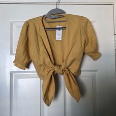 Size Xxs Top From Abercrombie. Nwt Yellow Cropped Tops For Fall, Cropped Yellow Tops For Fall, Chic Mustard Short Sleeve Top, Yellow Short Sleeve Blouse For Fall, Chic Mustard Tops For Spring, Chic Mustard Cotton Top, Mustard Short Sleeve Top For Day Out, Chic Cropped Yellow Tops, Chic Yellow Cropped Blouse