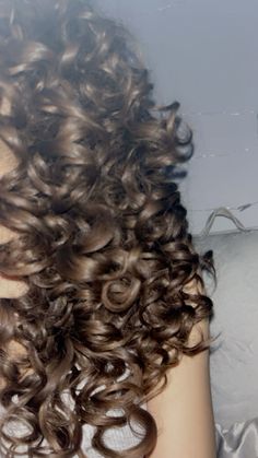 #curly #curlyhaircare #hair #foryoupage #aesthetic Healthy Curly Hair, Pretty Halloween Costumes, Hair Stylies, Curly Hair Care, Hair Routines, Dream Hair, Long Curly Hair, Long Curly, Medium Long