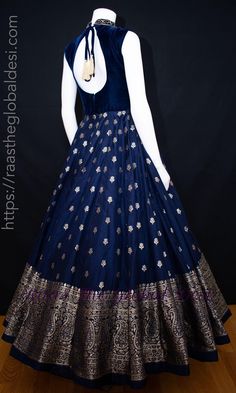 Dresses With Accessories, Blue Indian Dress, Blue Silk Gown, Gowns Dresses Indian, Designer Anarkali Dresses, Long Frock Designs, Long Gown Design, Alice Blue, Long Gown Dress