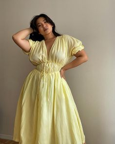 Sun Style Root Outfits, Curvy Poses, Mode Coachella, Size Aesthetic, Instagram 101, Moda Plus, Mode Inspo, Curvy Girl Fashion