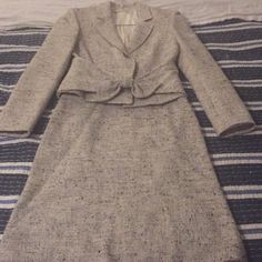 Nwot Valentino All-Season Skirt Suit With Classic, Iconic Bow Closure In Front. I Never Wore It Before Having Children And Now I'm Just Not The Same! Size 6 Valentino Fits More Like A Us Size 2. Elegant Cream Tweed Dress For Formal Occasions, Classic Beige Tweed Dress For Formal Occasions, Chic Tweed Skirt Suit For Formal Occasions, Long Sleeve Tweed Skirt Suit For Formal Occasions, Formal Fitted Beige Tweed Dress, Formal Tweed Fitted Skirt Suit, Elegant Tweed Skirt Suit For Office, Classic Tweed Skirt Suit With Long Sleeve Jacket, Chic Tailored Tweed Skirt Suit