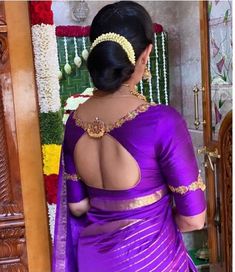 Maggam Blouse, Silk Saree Blouse Designs Patterns, Blouse Designs High Neck, Latest Bridal Blouse Designs, Saree Blouse Neck Designs, New Saree Blouse Designs, Wedding Saree Blouse Designs, Latest Model Blouse Designs, Cutwork Blouse Designs