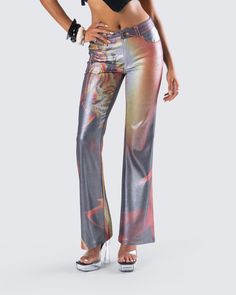 Be the fiercest competitor in these tiger print shimmer pants 🖤 Made from metallic glitter twill fabric and complete with a low rise fit, and flared leg - these pants are for our babes who aren't afraid to push the limits 😜 Trendy Shiny Wide Leg Bottoms, Trendy Shiny Wide-leg Bottoms, Trendy Metallic Full Length Bottoms, Trendy Full Length Metallic Bottoms, Trendy Metallic Summer Pants, Glamorous Flare Bottoms For Summer, Metallic Wide Leg Pants For Summer, Fitted Shiny Wide Leg Bottoms, Fitted Wide Leg Shiny Bottoms