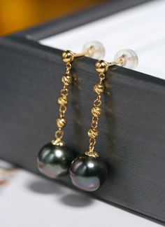 AAAA Tahitian Pearls 9mm Earrings 18K Solid Yellow Gold Drop - Etsy Taiwan Rhodochrosite Necklace, Bracelets Style, Conch Pearl, Yellow Gold Drop Earrings, Natural Pearl, Tahitian Pearls, Earrings Black