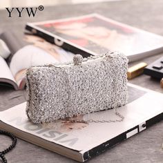 Brand Name: YYWHandbags Type: Evening BagsMain Material: PolyesterLining Material: PolyesterShape: MinaudierePlace Of Origin: GUANG DONG ProvincePlace Of Origin: GUANG DONG ProvinceOrigin: CN(Origin)CN: GuangdongHardness: HARDPattern Type: SolidInterior: No PocketDecoration: DiamondsDecoration: BeadingDecoration: SequinedExterior: NONEOccasion: VersatileClosure Type: HaspGender: WOMENStyle: FashionModel Number: 181106025712Number of Handles/Straps: Single181106025712: 253534Size: 200x60x110mmSty Embroidered Clutch Bag, Gold Clutch Bag, Swan Design, Beaded Clutch Purse, Pearl Clutch, Bridesmaid Clutches, Bridal Purse, Vintage Evening Bags, Luxury Clutch