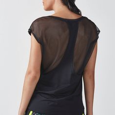 Nwt Moisture Wicking Stretch Semi Sheer Mesh Back Detail Extended Sleeve Relaxed Fit Bust: 19 Inches Length: 24 Inches Black Tops For Light Exercise In Summer, Black Tops With Built-in Bra For Training, Stretch Athleisure Tops With Mesh Back, Functional Black Top With Built-in Bra, Athleisure Tops With Mesh Back And Stretch, Mesh Gym Tops With Built-in Bra, Stretch Tops With Mesh Back For Training, Stretch Mesh Back Top For Workout, Mesh Top With Built-in Bra For Gym