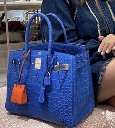 Blue Birkin, Alligator Handbags, Luxury Bags Collection, نظارات شمسية, Latest Bags, Luxury Purses, Fancy Bags, Dior Handbags, Hermes Handbags