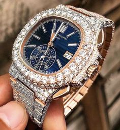 #men #women #man #watches #watch #menswear #menstyle #luxurylife #woman #luxurylifestyle #watchesofinstagram #millionaire #rolex #Wristwatch #wristwatch #beautystore #beauty #store #goldenwatch #diamondwatch Rich People Aesthetic, Heart Watches, Luxury Watch Collection, Golden Watch, Sculpture Jewelry, Heart Watch