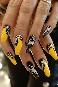 Yellow Abstract Nails, Black Acrylic Nail Designs, Neat Nails, Yellow Nails Design, Elegant Nail Art, Black Acrylic Nails