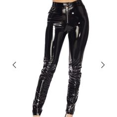 High Waist Latex Pants.Color Black With Front Zipper.Brand Hera 95% Polyester 5% Spandex. Www.Valsqualitufashion.Com Susan Black, Transgender Outfits, Latex Leggings, Liquid Leggings, Fishnet Tights, Stretch Pants, Look Casual, Black Vinyl, Leather Leggings