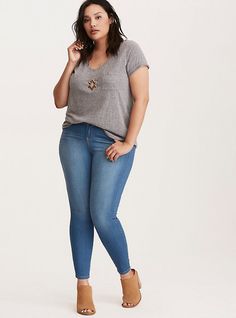 Plus Size Torrid High-Rise Ultra Skinny Jeans - Light Wash, Style List, Jean Fit, Outfit Plus Size, Fall Attire, Curvy Jeans, Plus Size Models, Diva Fashion, Curvy Outfits, List Style