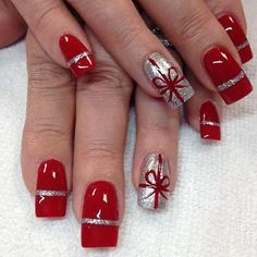 Chris Nails, Christmas Present Nail Art, Xmas Nail, Fingernail Art, Holiday Nail Designs