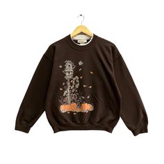 "Code : p/59 Vintage 90s Bird Cage Brown Sweatshirt Size Medium Bird Sun Flower Pumpkin Crewneck Morning Sun Sweater Pullover Animal Habitat Print Logo  Size on Tag :  M Details Measurement  Arm Pit to Arm Pit : 22.5\"inches Back Collar to Hem : 24.5\"inches Condition :  Great Vintage Condition(Used Clothing).No Holes And No Stain.Please refer pictures detail.‼️" Y2k Crew Neck Sweatshirt For Fall, Y2k Fall Crew Neck Sweatshirt, Vintage Tops For Streetwear In Fall, Vintage Tops For Fall Streetwear, Vintage Oversized Brown Sweatshirt, Oversized Vintage Brown Sweatshirt, 90s Style Brown Tops For Fall, 90s Brown Tops For Fall, Vintage Sweater For Streetwear In Spring