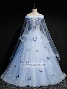 Ball Gowns For Teens, Masquerade Ball Gowns, Blue Wedding Dress, Baju Kahwin, Blue Ball Gowns, 파티 드레스, White Wedding Dress, Cute Prom Dresses, Fantasy Gowns